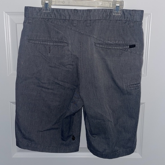 Men’s Volcom Frickin Chino Shorts - Picture 3 of 5